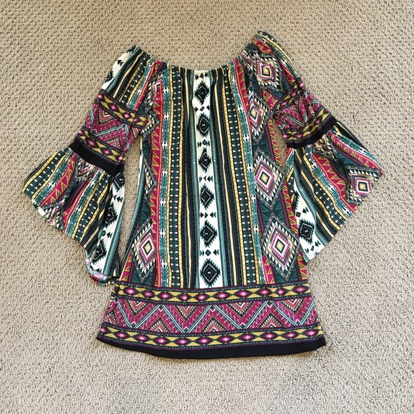 Tops - Picture 1 of 1